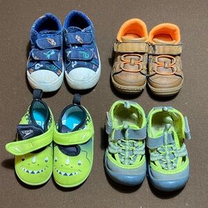 4 pairs of toddler boy shoes, sizes 6 and small